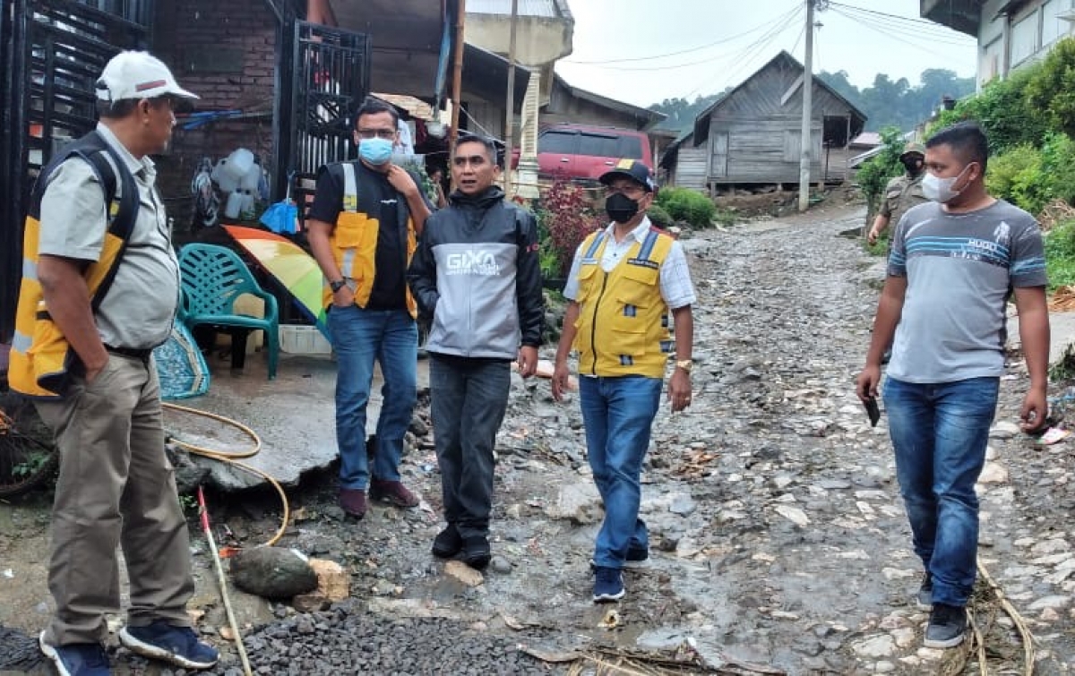 Wabup Karo dan Balai BPJN Sumut Tinjau Kondisi Jalan Liang Melas Datas