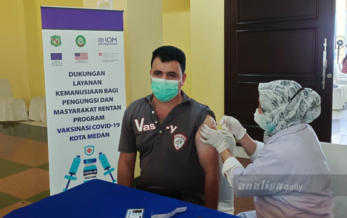 1.300 Imigran di Medan Vaksinasi Covid-19 Tahap Pertama