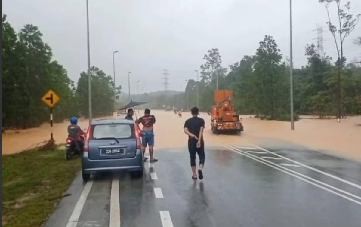 Malaysia Dilanda Banjir, Dua Orang Meninggal Dunia