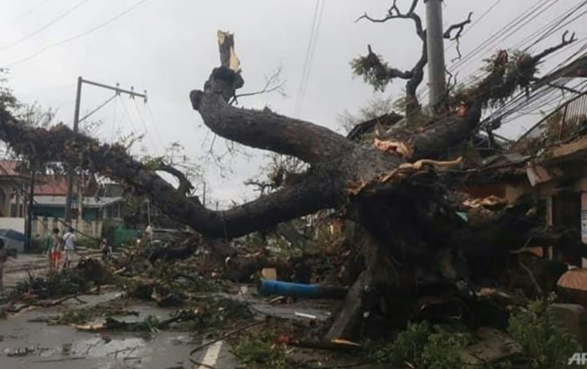 Badai Topan di Filipina Tewaskan 90 Orang