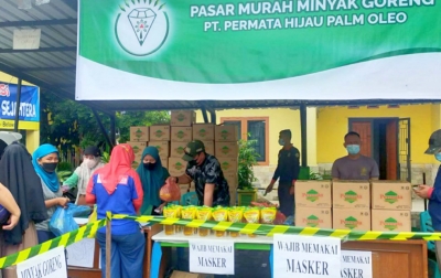 PHG Gelar Pasar Murah Minyak Goreng di Sumut dan Riau