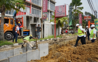 Drainase U-Ditch Mulai Dikerjakan, Bobby Nasution Pastikan Berjalan Benar dan Cepat