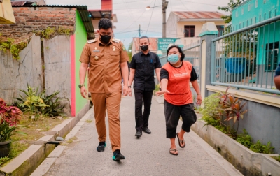 Bobby Nasution Sidak Pembetonan Gang yang Asal Jadi