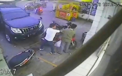 Pengendara Motor yang Dipukuli Pengemudi Mobil Melapor ke Polisi