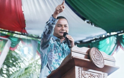 Jadi Perbincangan Nasional, Bupati Tapteng Sarankan Gubsu Minta Maaf