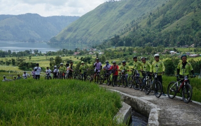 Tour de Baktiraja, Upaya Astindo Promosikan Danau Toba dengan Bersepeda