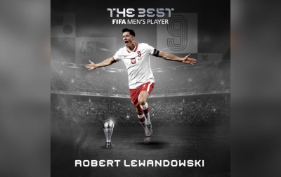 Robert Lewandowski Pemain Terbaik FIFA 2021