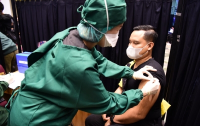 Kemendikbudristek Vaksinasi Covid-19 Lanjutan Bagi 7.500 Pegawai