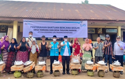 YBM PT PLN UP3 Padangsidimpuan Beri Bantuan Korban Banjir Tanjung Barani