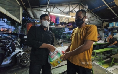 Jalin Silaturahmi, Polsek Helvetia Beri Bantuan Sembako untuk Wartawan