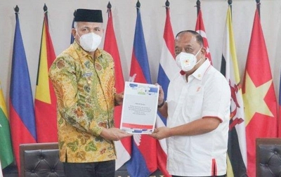Nova Serahkan Usulan Venue PON Aceh-Sumut ke KONI Pusat