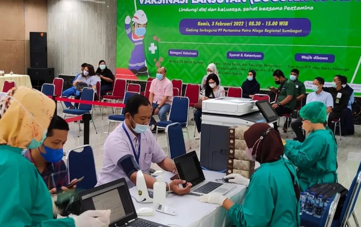 Ratusan Pekerja dan Mitra Kerja Pertamina Patra Niaga Sumbagut Divaksin Booster