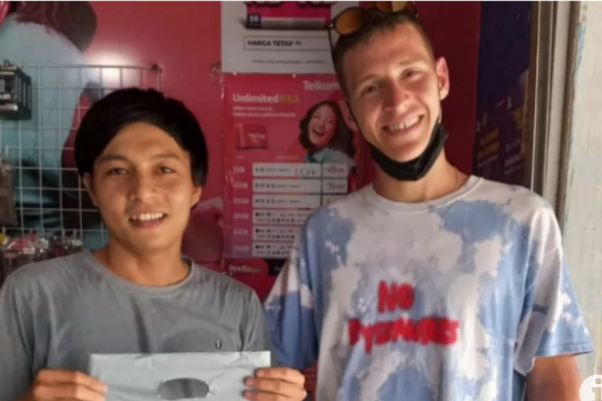 Fabio Quartararo Kepergok Beli Kartu Perdana di Lombok