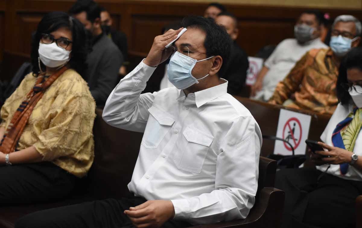 Divonis 3.5 Tahun Penjara, Hak Politik Aziz Syamsuddin Dicabut