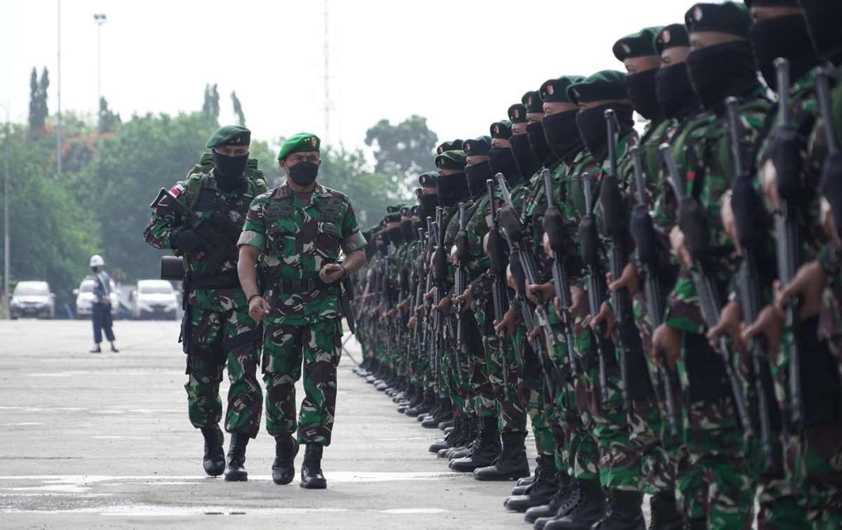 Lepas Satuan ke Papua, Hasan: Hormati Budaya dan Kearifan Lokal