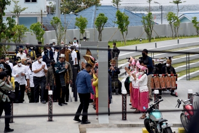 Edy Rahmayadi Harapkan Pantai Bebas Parapat Jadi Magnet Wisatawan Setelah Diresmikan Presiden
