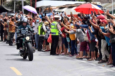 Presiden Jokowi Kendarai Sepeda Motor di Sumatera Utara