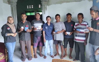 Petugas BRI Penyalur Bansos Tak Putus Asa Salurkan Bantuan di Daerah Terpencil