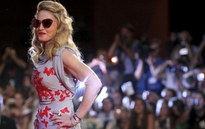 Gaun Madonna, Perangkat Drum 'The Beatles' Dilelang