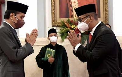 Jokowi Lantik Andi Widjajanto Sebagai Gubernur Lemhanas
