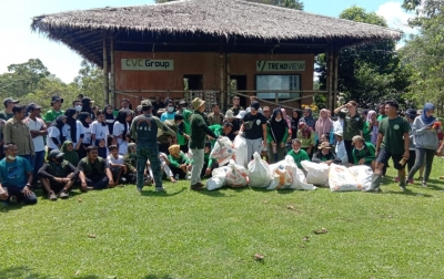 Aksi Bersih-bersih di Bukit Lawang Peringati Hari Sampah Nasional