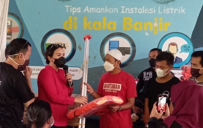 Meryl Rouli Saragih Sosialisasi Perda Pencegahan Narkoba di Kampung Sejahtera