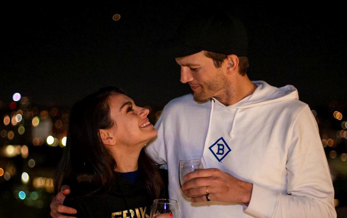 Mila Kunis dan Ashton Kutcher Sumbang Rp 43 Miliar ke Ukraina