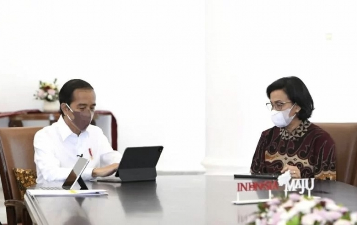 Jokowi Laporkan SPT Pajak Tahun 2021 Melalui e-filing