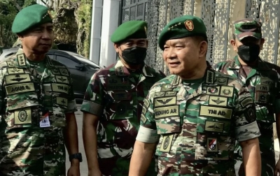 Jenderal Dudung Perkenalkan Seragam Baru TNI AD