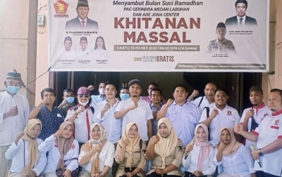 Jelang Ramadan, Ade Jona Center dan PAC Medan Labuhan Gelar Sunat Massal