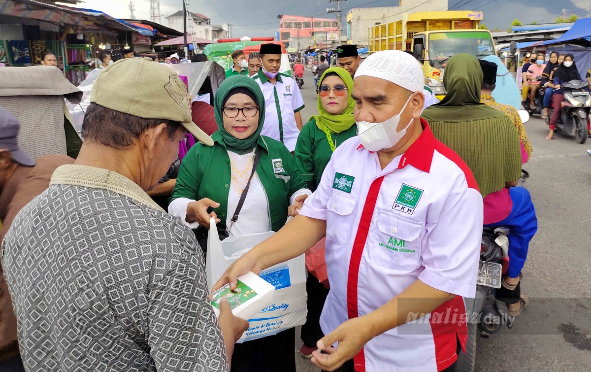 PKB Deliserdang Berbagi Takjil