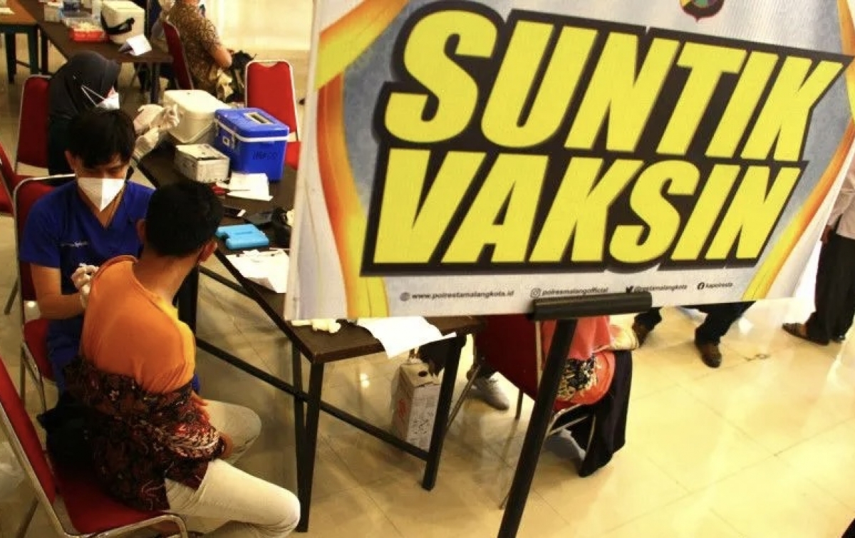 Penduduk Indonesia Telah Terima Vaksin Covid-19 Dosis Lengkap Capai 163,87 Juta Jiwa