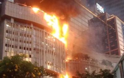 Tunjungan Plaza Surabaya Terbakar