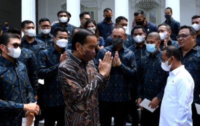 Pertemuan HIPMI se-Indonesia dengan Jokowi, Ade Jona Suarakan Pembangunan UMKM