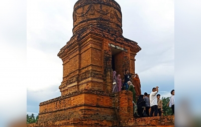 Biara Bahal Portibi Jadi Primadona Liburan Lebaran