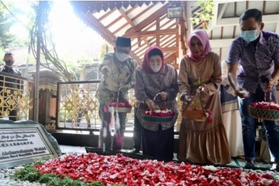 Mahfud MD Kenang Gus Dur Sebagai Guru Agama Sekaligus Mentor Politik