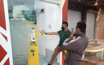 5 Pria Coba Bawa Kabur Mesin ATM Bank Aceh Syariah, Digagalkan Warga
