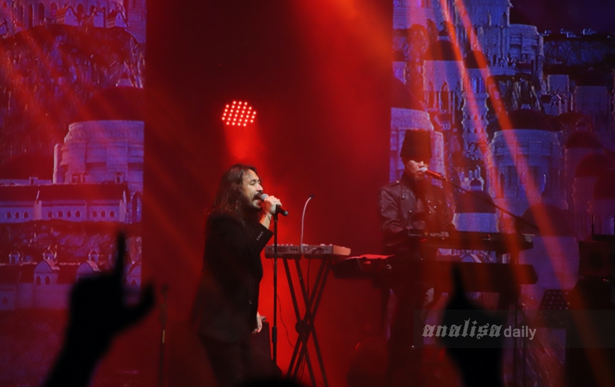Dewa 19 Sukses Pukau Penonton Saat Konser di Kota Medan