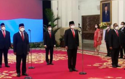 Reshuffle Kabinet, Presiden Jokowi Lantik Hadi Tjahjanto dan Zulkifli Hasan Sebagai Menteri