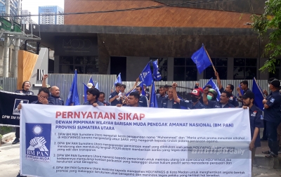 Massa Minta Pemerintah Tinjau Ulang Izin Operasional Holywings