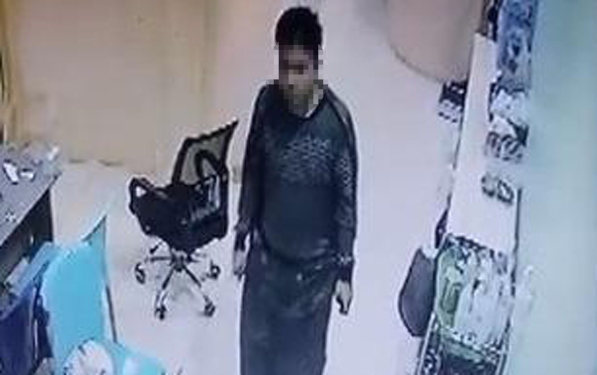 Pencurian Hanphone di RS Metamedica Sidimpuan Terekam CCTV