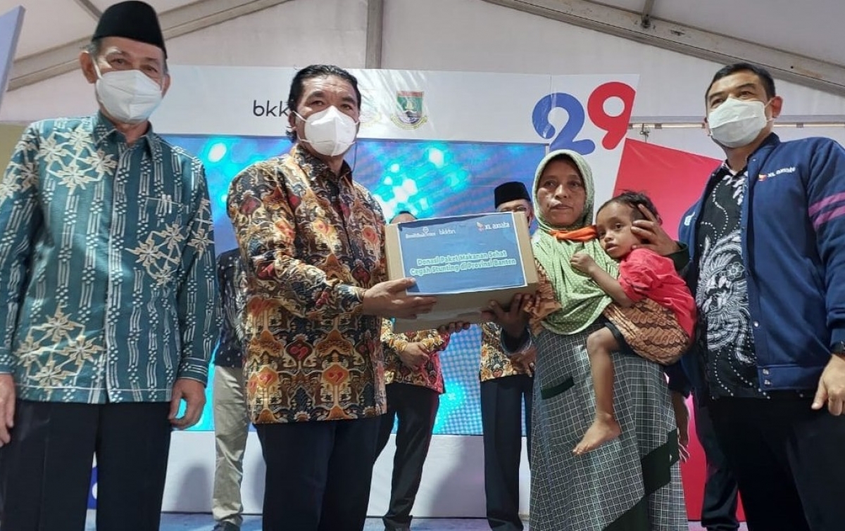 Dukung Program BKKBN Banten Cegah Stunting, XL Axiata Salurkan Makanan Sehat