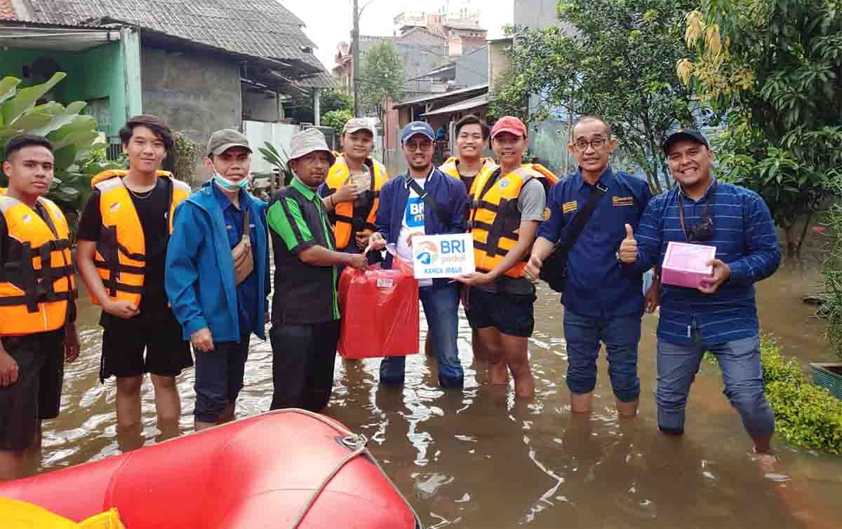 BRI Salurkan Bantuan ke Warga Ciledug, Tangerang & Garut