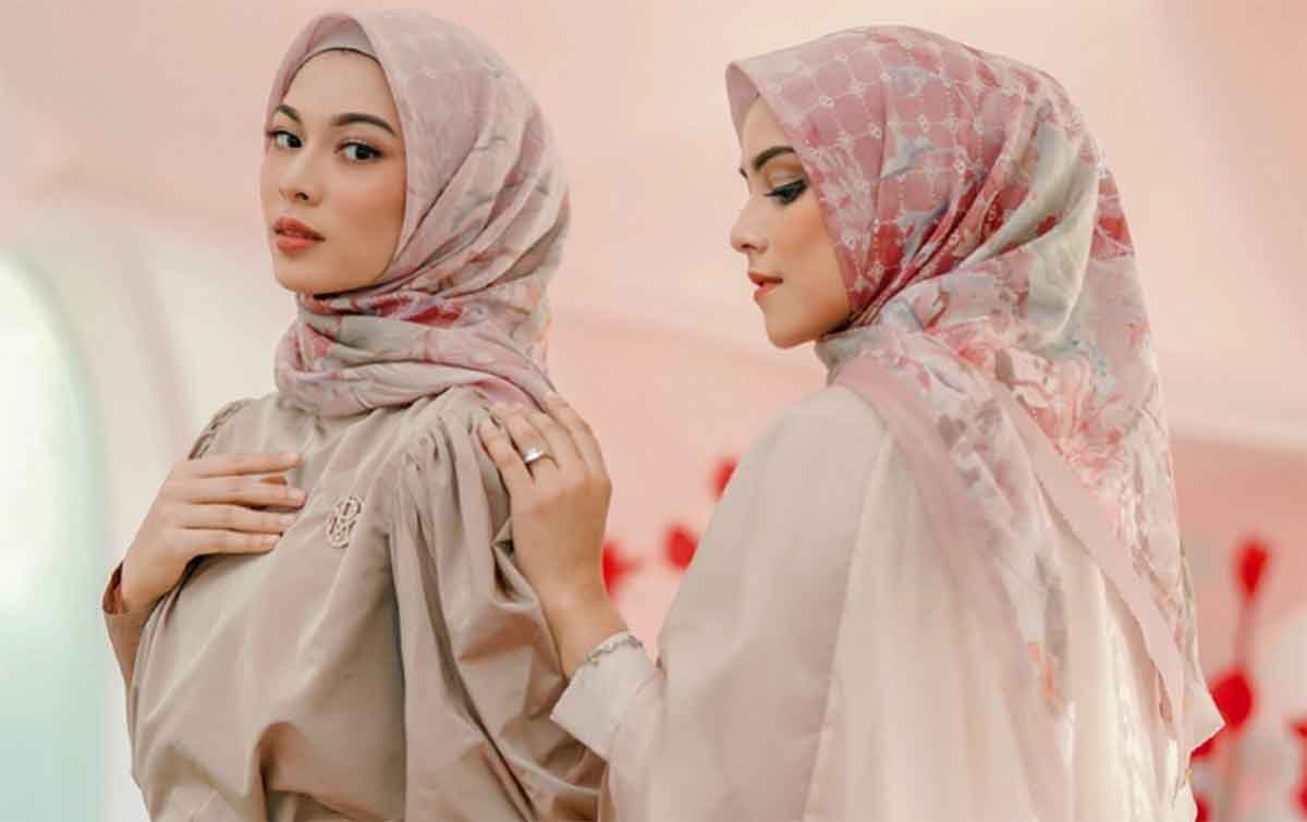 Jangan Sampai Salah, Ini 4 Tips Memilih Outer Untuk Hijab yang Tepat