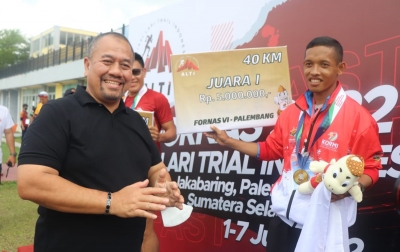 Lari Trail 40 Km, Ongki Saleh Menangkan Medali Emas