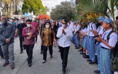 Kunjungan Kerja ke Karo, Gubsu Bertemu Kepala Desa dan Camat