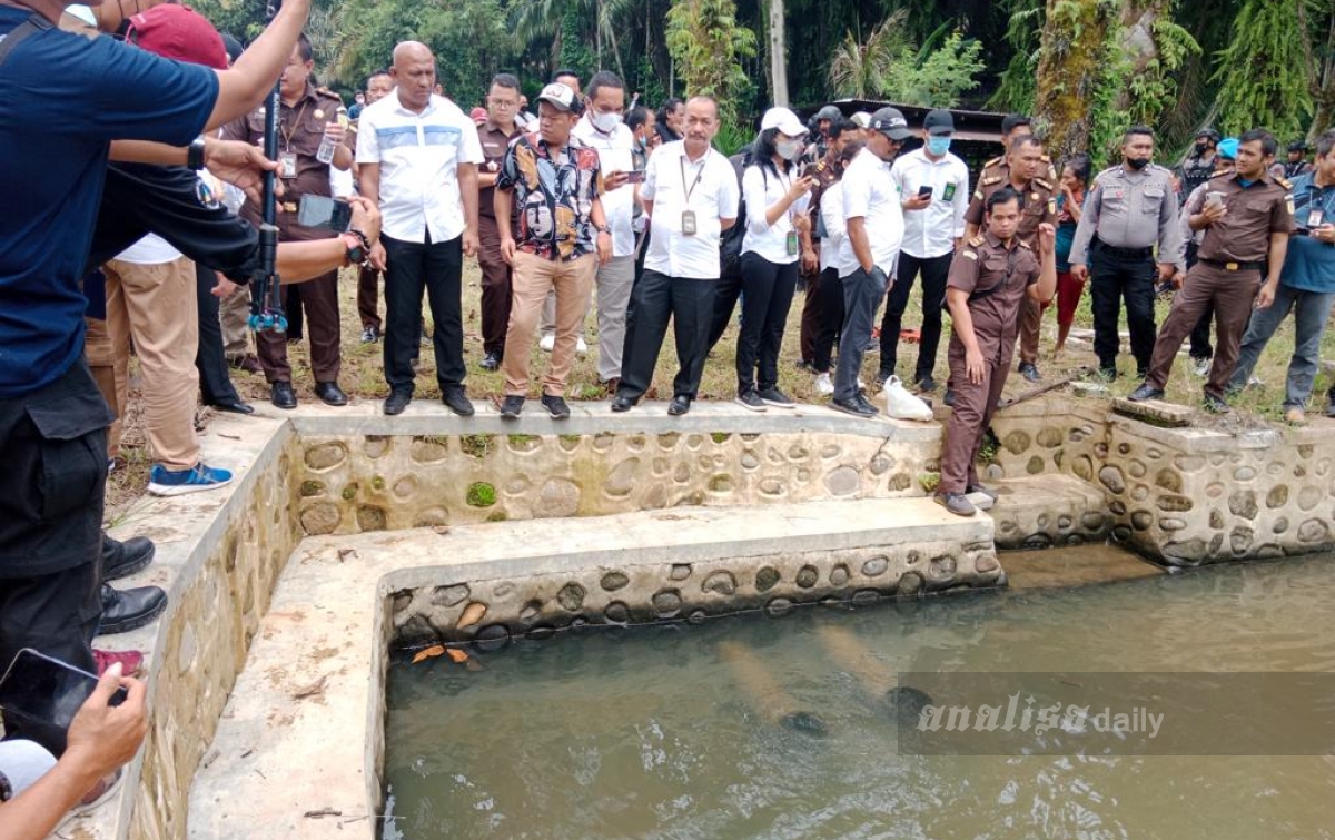 Hakim dan Jaksa Sidang Lapangan Kasus Kerangkeng Manusia Terbit Rencana