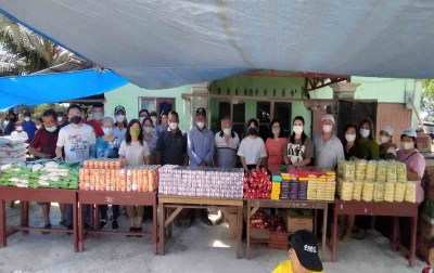 Yayasan Rotary Club Medan Deli Salurkan 300 Paket Sembako