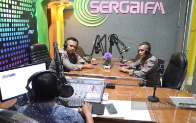 Wacana Kenaikan Harga BBM, Humas Polres Sergai Talk Show di Sergai FM