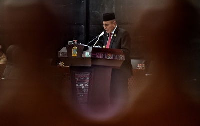 Edy Rahmayadi Sampaikan Jawaban atas Pemandangan Umum Fraksi DPRD Sumut